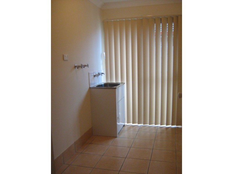 8 Burke Close, Sippy Downs QLD 4556