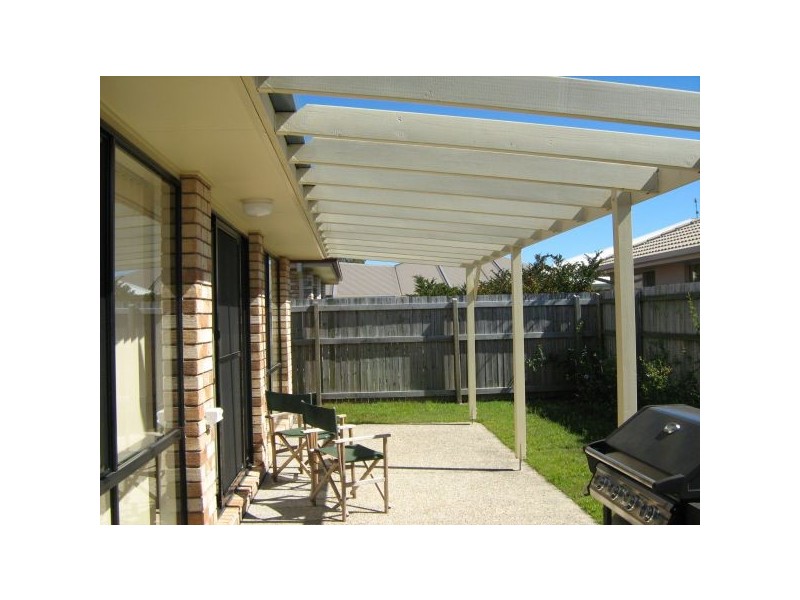 8 Burke Close, Sippy Downs QLD 4556