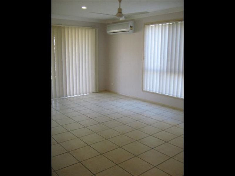 3 Beaver Place, Sippy Downs QLD 4556