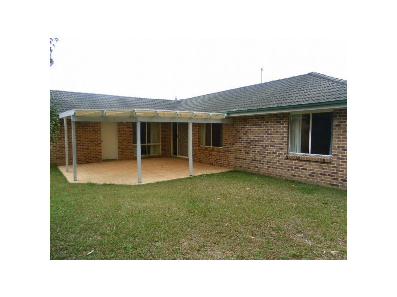 8 Oxford Close, Sippy Downs QLD 4556