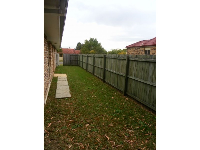 8 Oxford Close, Sippy Downs QLD 4556