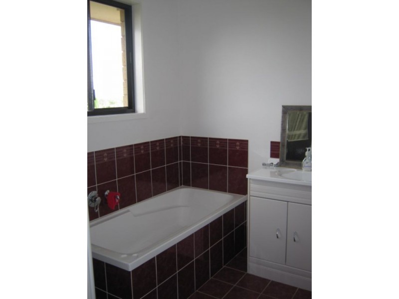 8 Northridge Court, Sippy Downs QLD 4556