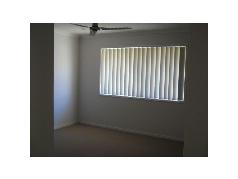 4 Rollins St, Sippy Downs QLD 4556