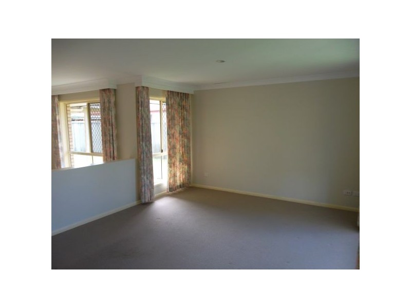 42 Bernheid Cresent, Sippy Downs QLD 4556