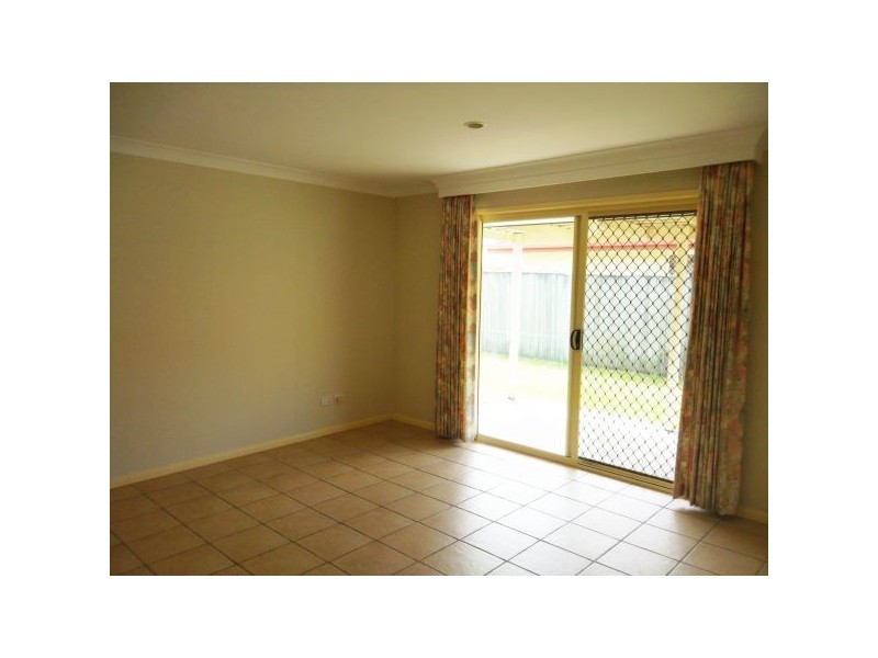 42 Bernheid Cresent, Sippy Downs QLD 4556