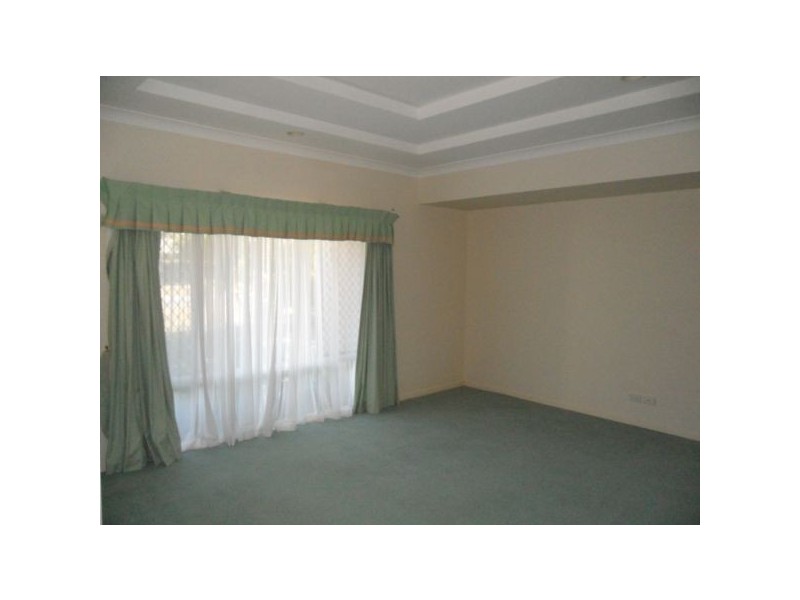 4 Northlake Crescent, Sippy Downs QLD 4556