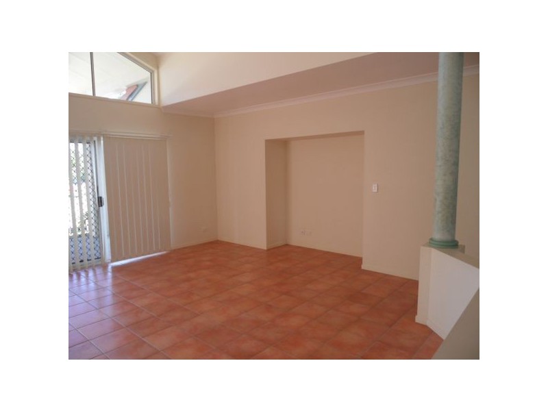 4 Northlake Crescent, Sippy Downs QLD 4556