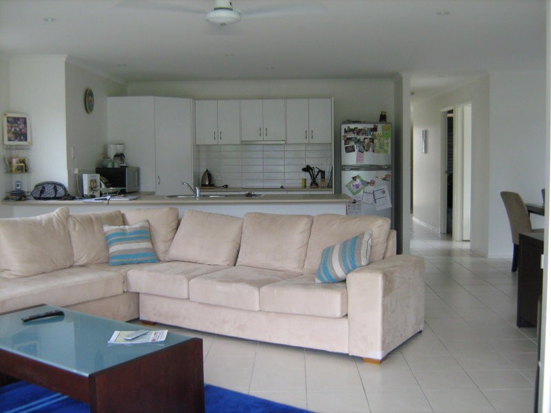 190 Karawatha Drive, Mountain Creek QLD 4557