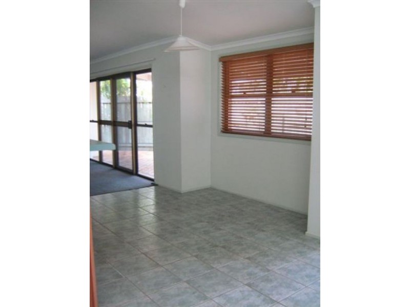10 Kumbada Court, Minyama QLD 4575