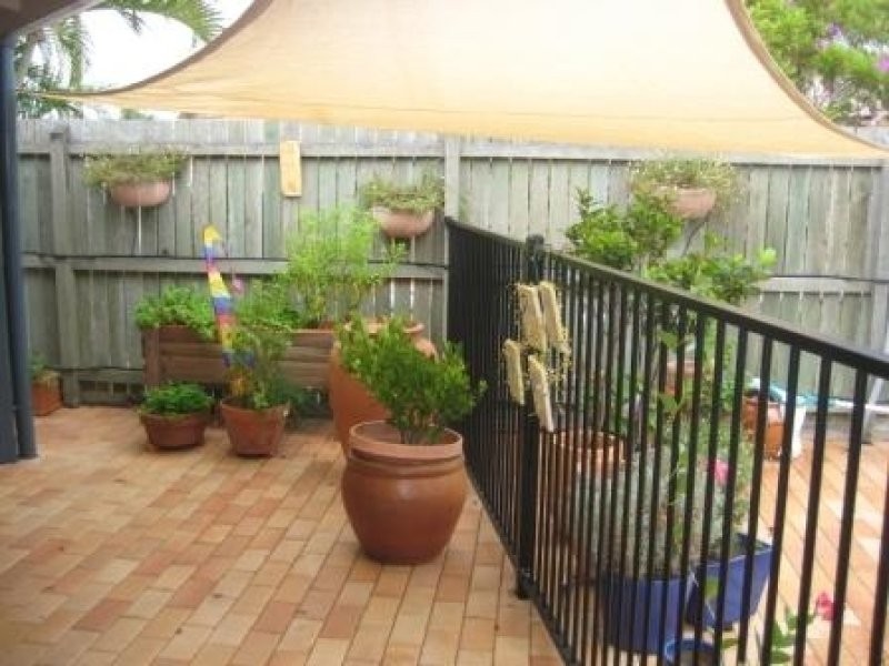 10 Kumbada Court, Minyama QLD 4575