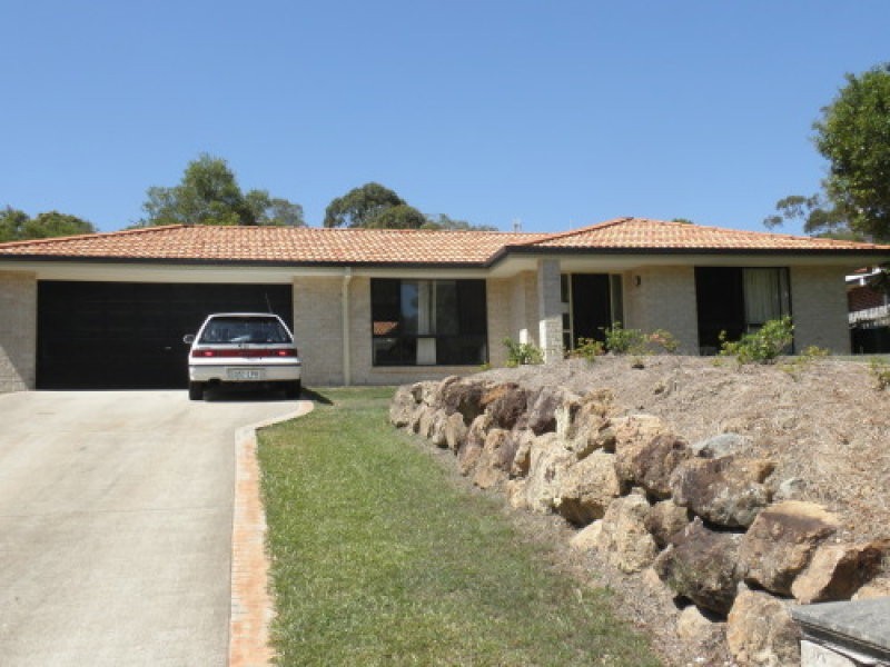 4 Applegum Street, Noosaville QLD 4566