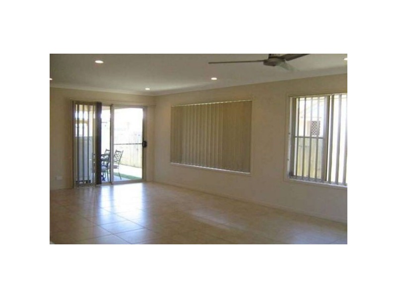 16 Tolman Street, Sippy Downs QLD 4556