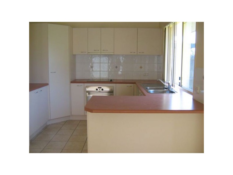 52  Statesman Circuit, Sippy Downs QLD 4556