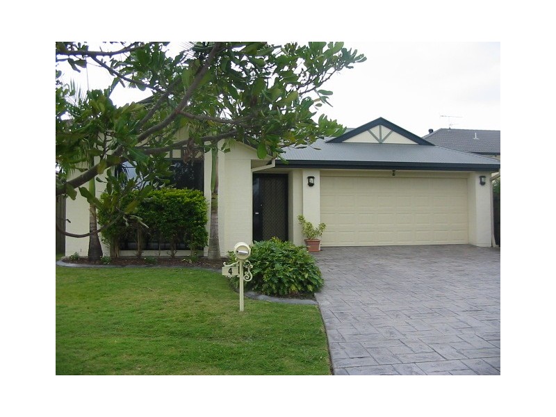 4 Windermere Way, Sippy Downs QLD 4556