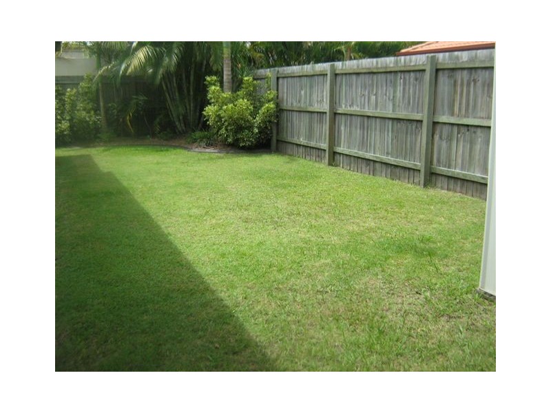 4 Windermere Way, Sippy Downs QLD 4556