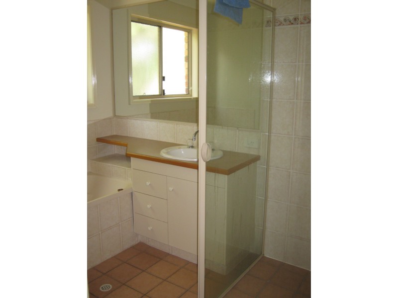 6 Oxford Close, Sippy Downs QLD 4556