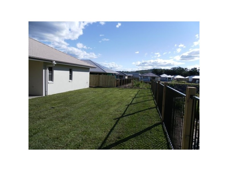 91 Creekside Drive, Sippy Downs QLD 4556