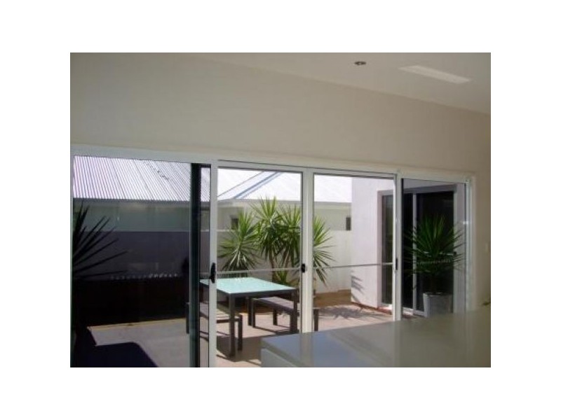 25 Kurrimine Crescent, Mountain Creek QLD 4557