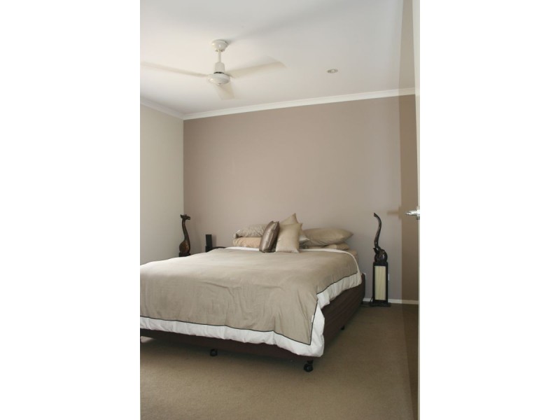 2/43 Adori Drive, Mountain Creek QLD 4557