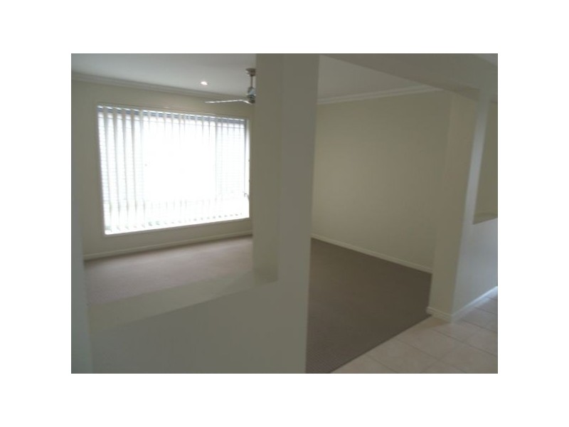 17 Cumberland Crescent, Meridan Plains QLD 4551