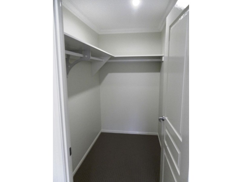 17 Cumberland Crescent, Meridan Plains QLD 4551