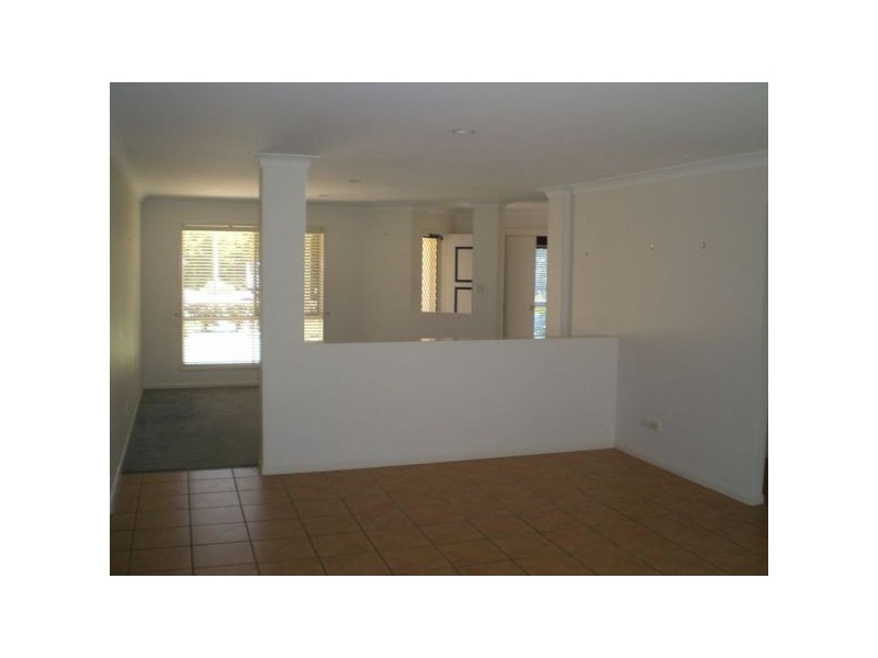 21 Albany, Sippy Downs QLD 4556