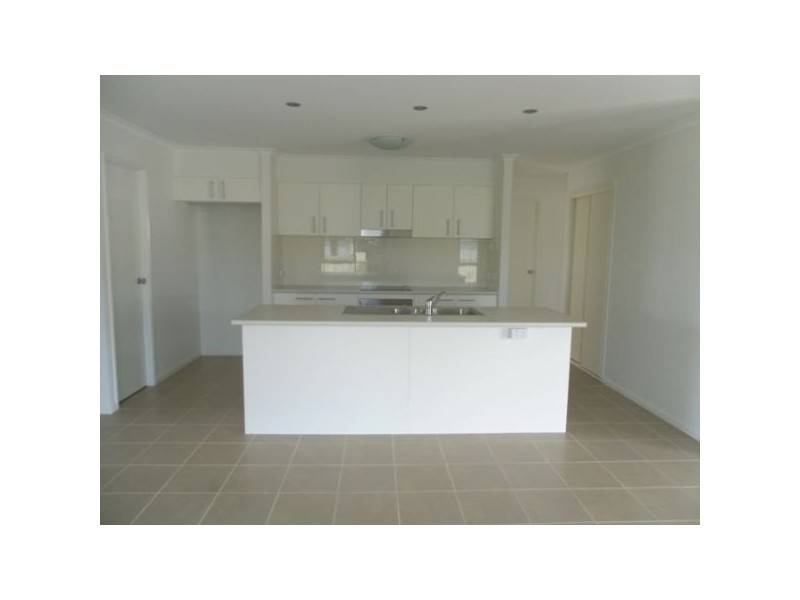 75 Creekside Drive, Sippy Downs QLD 4556