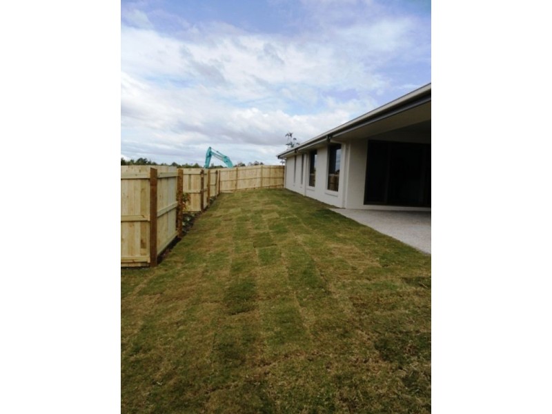 75 Creekside Drive, Sippy Downs QLD 4556