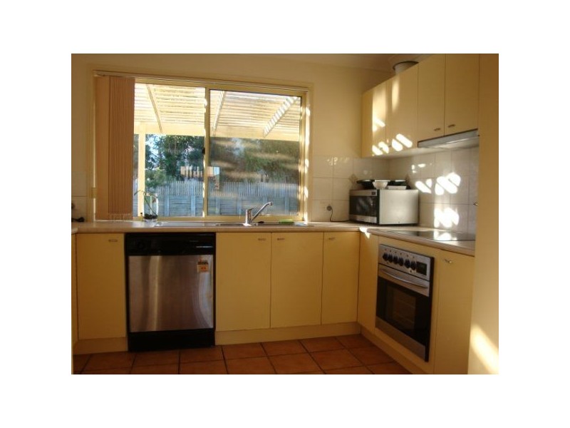 39 Bernheid Crescent, Sippy Downs QLD 4556