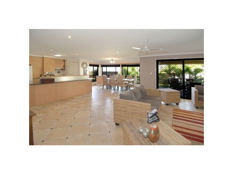 3 Valley View Court, Little Mountain QLD 4551