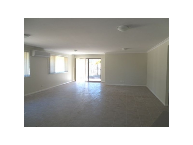 64 Chestwood  Cresent, Sippy Downs QLD 4556