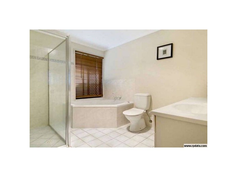 18 Oakgrove Way, Sippy Downs QLD 4556