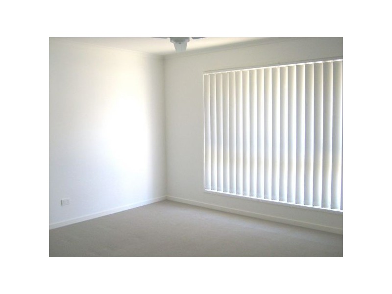 8 Tolman St, Sippy Downs QLD 4556