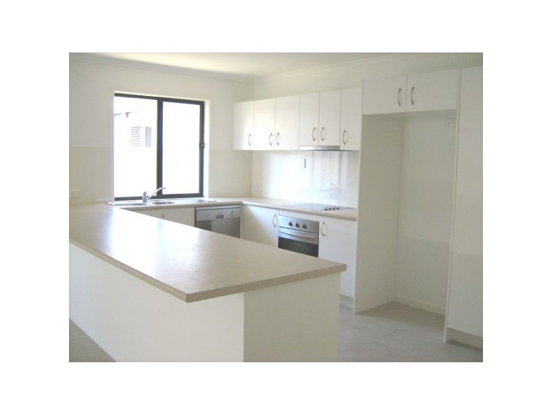 8 Tolman St, Sippy Downs QLD 4556