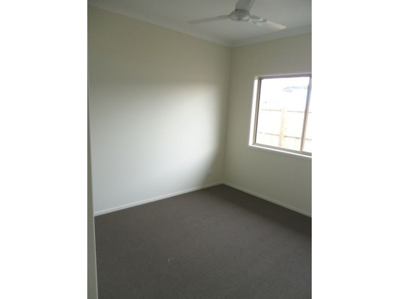 137 Mackintosh Drive, North Lakes QLD 4509