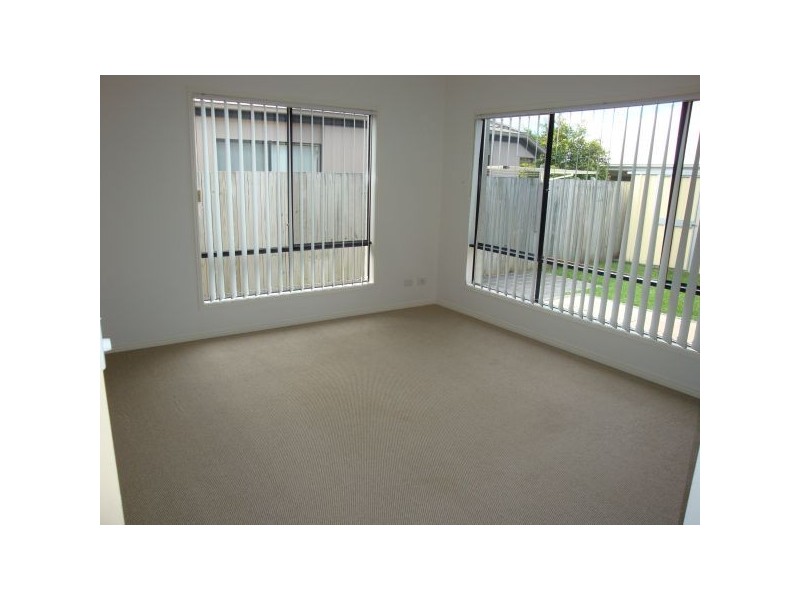 1 Moreton St, Sippy Downs QLD 4556