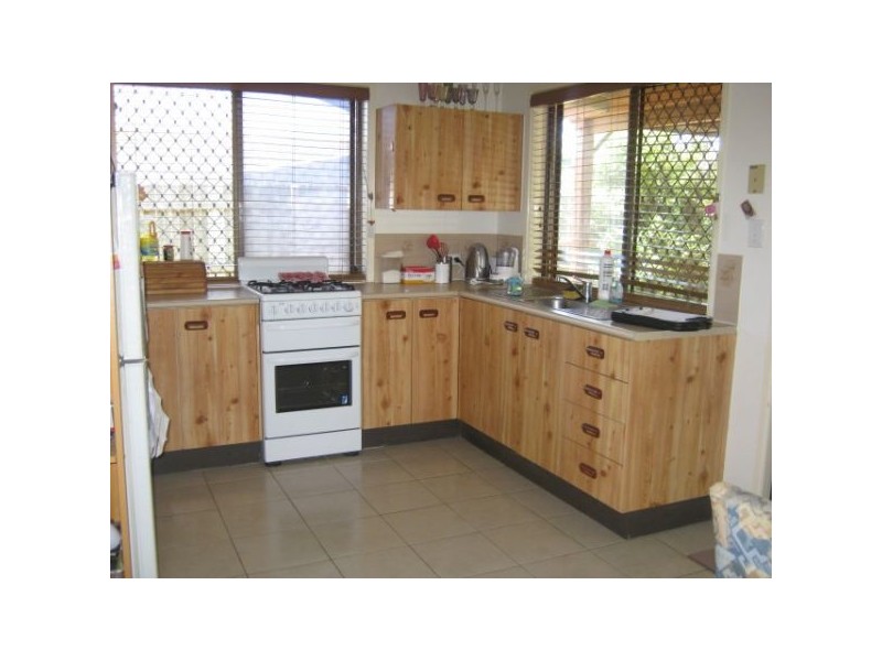 88 Beerburrum St, Battery Hill QLD 4551