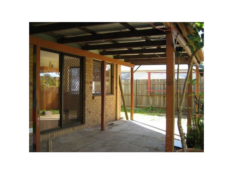 88 Beerburrum St, Battery Hill QLD 4551