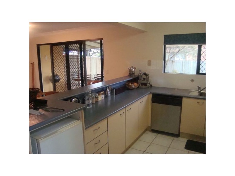 2/32 Columbia Street, Sippy Downs QLD 4556