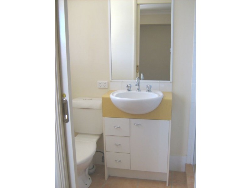 35 Albany St, Sippy Downs QLD 4556