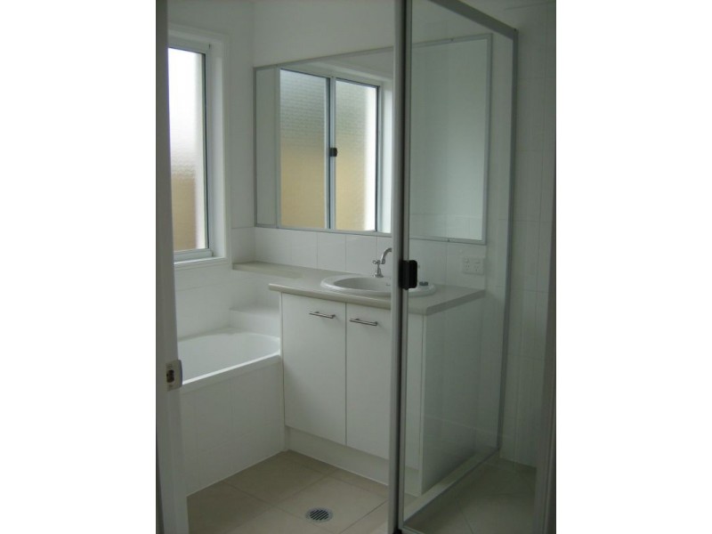 37 Red Cedar St, Sippy Downs QLD 4556