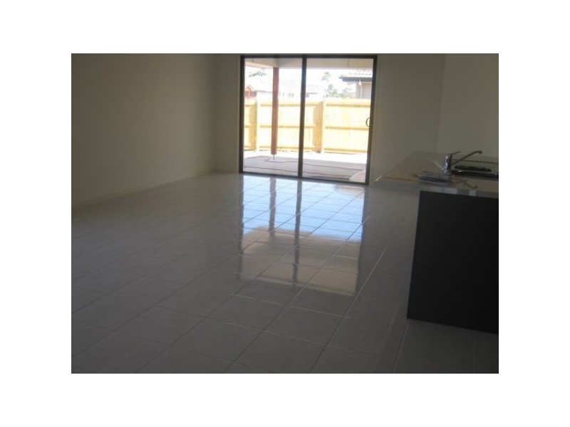 5  Clarence Place, Sippy Downs QLD 4556