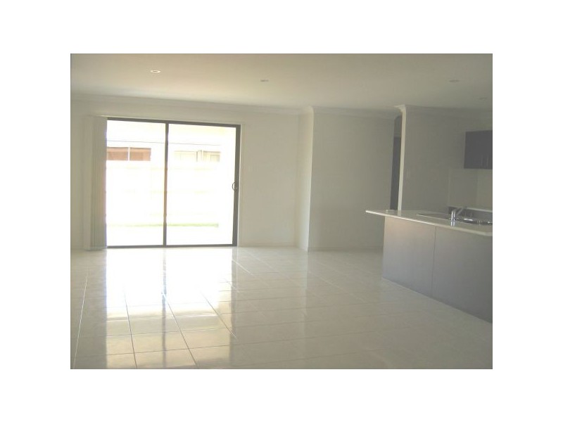 5  Clarence Place, Sippy Downs QLD 4556