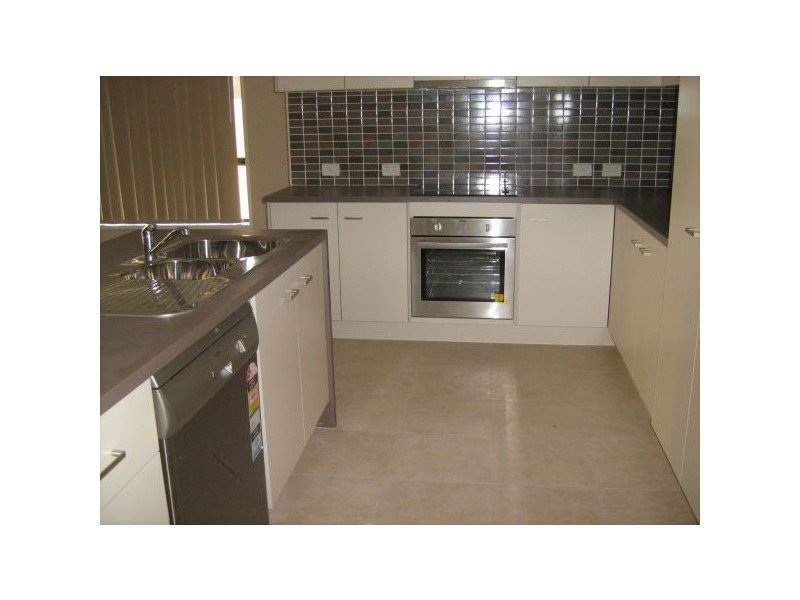 37 Chestwood  Cresent, Sippy Downs QLD 4556