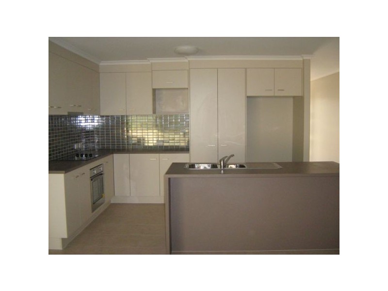 37 Chestwood  Cresent, Sippy Downs QLD 4556