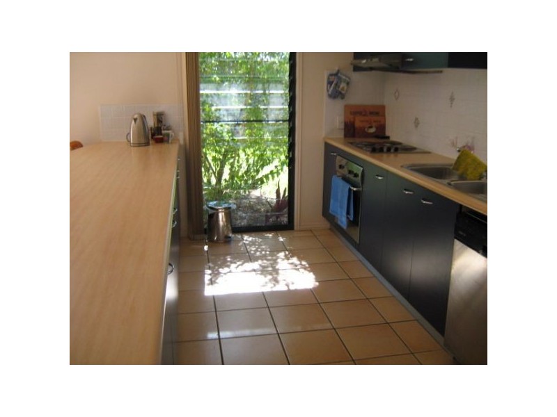 63 Albany St, Sippy Downs QLD 4556