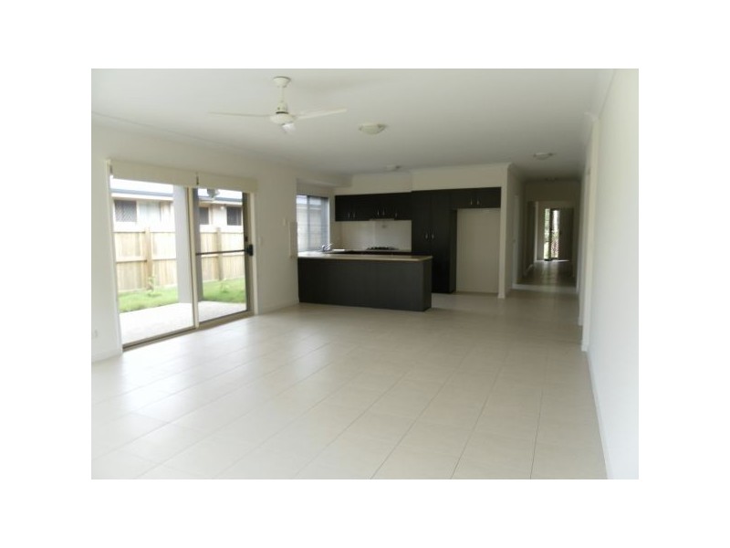 33 Red Cedar St, Sippy Downs QLD 4556