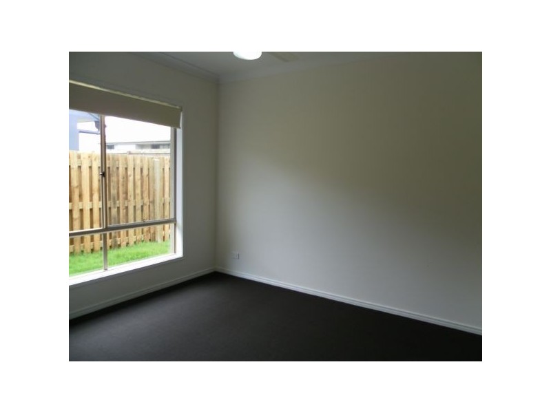 33 Red Cedar St, Sippy Downs QLD 4556