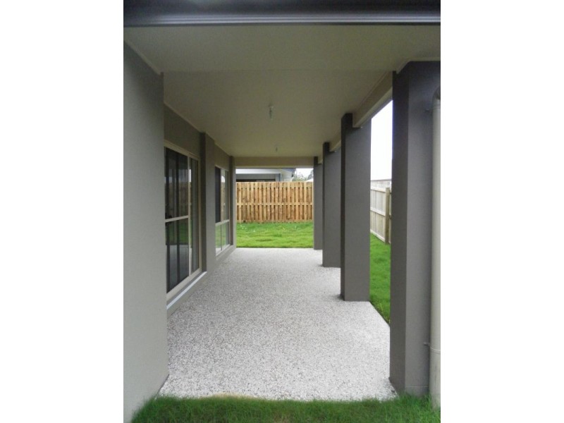 33 Red Cedar St, Sippy Downs QLD 4556