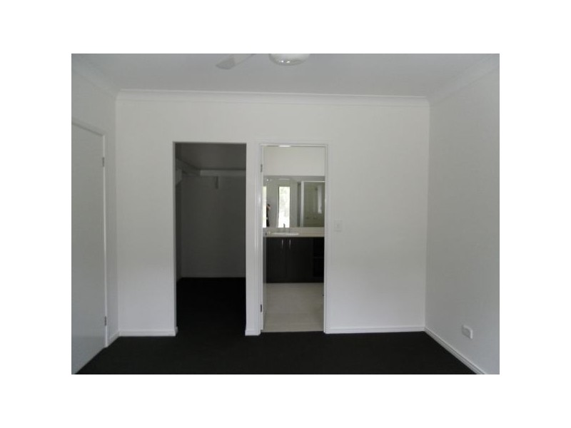 33 Red Cedar St, Sippy Downs QLD 4556